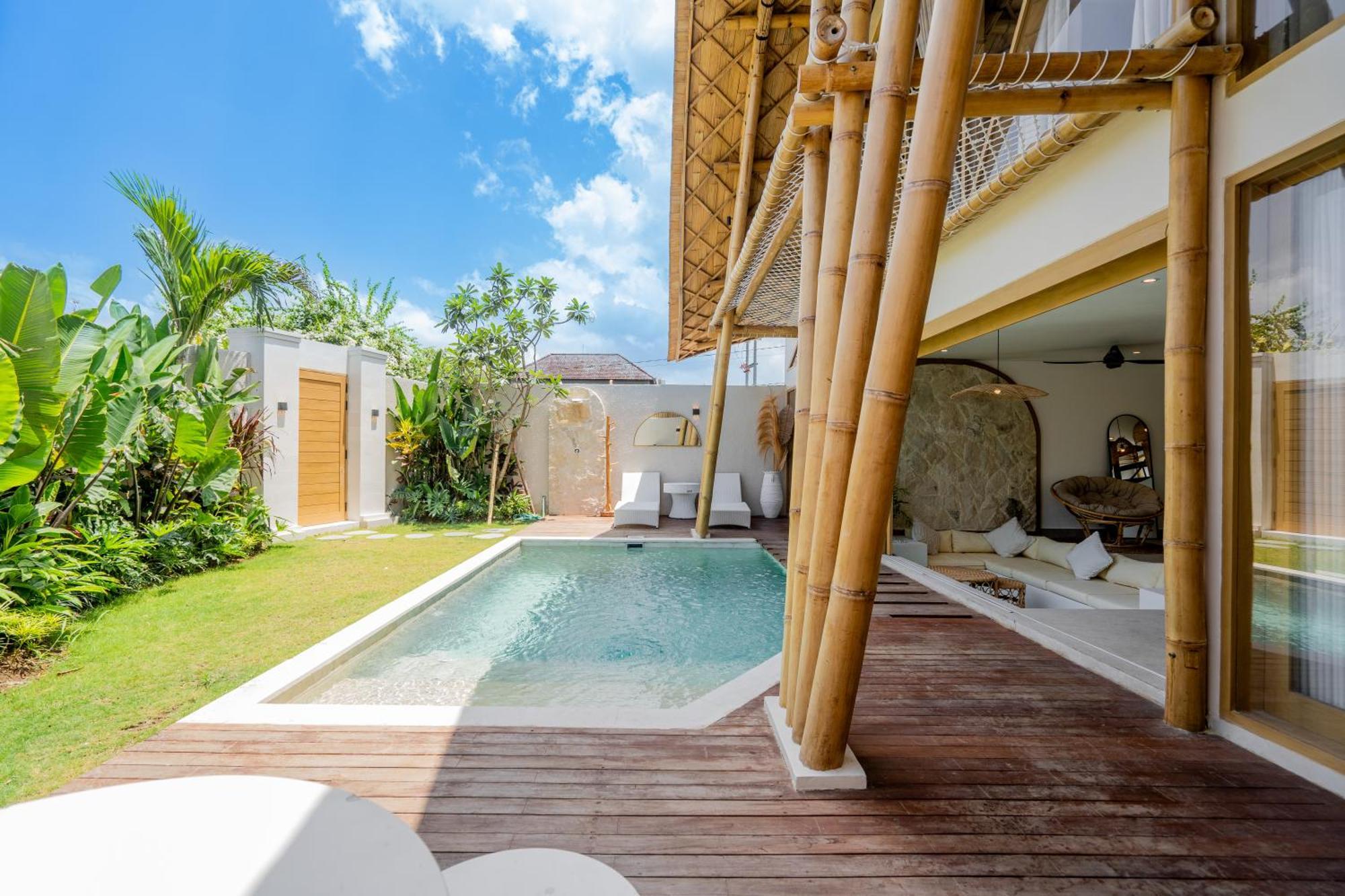 Villa Sunset Bamboo - 3Br Villa In Kerobokan المظهر الخارجي الصورة