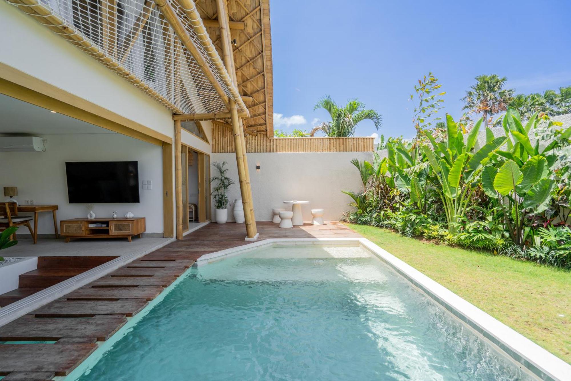 Villa Sunset Bamboo - 3Br Villa In Kerobokan المظهر الخارجي الصورة