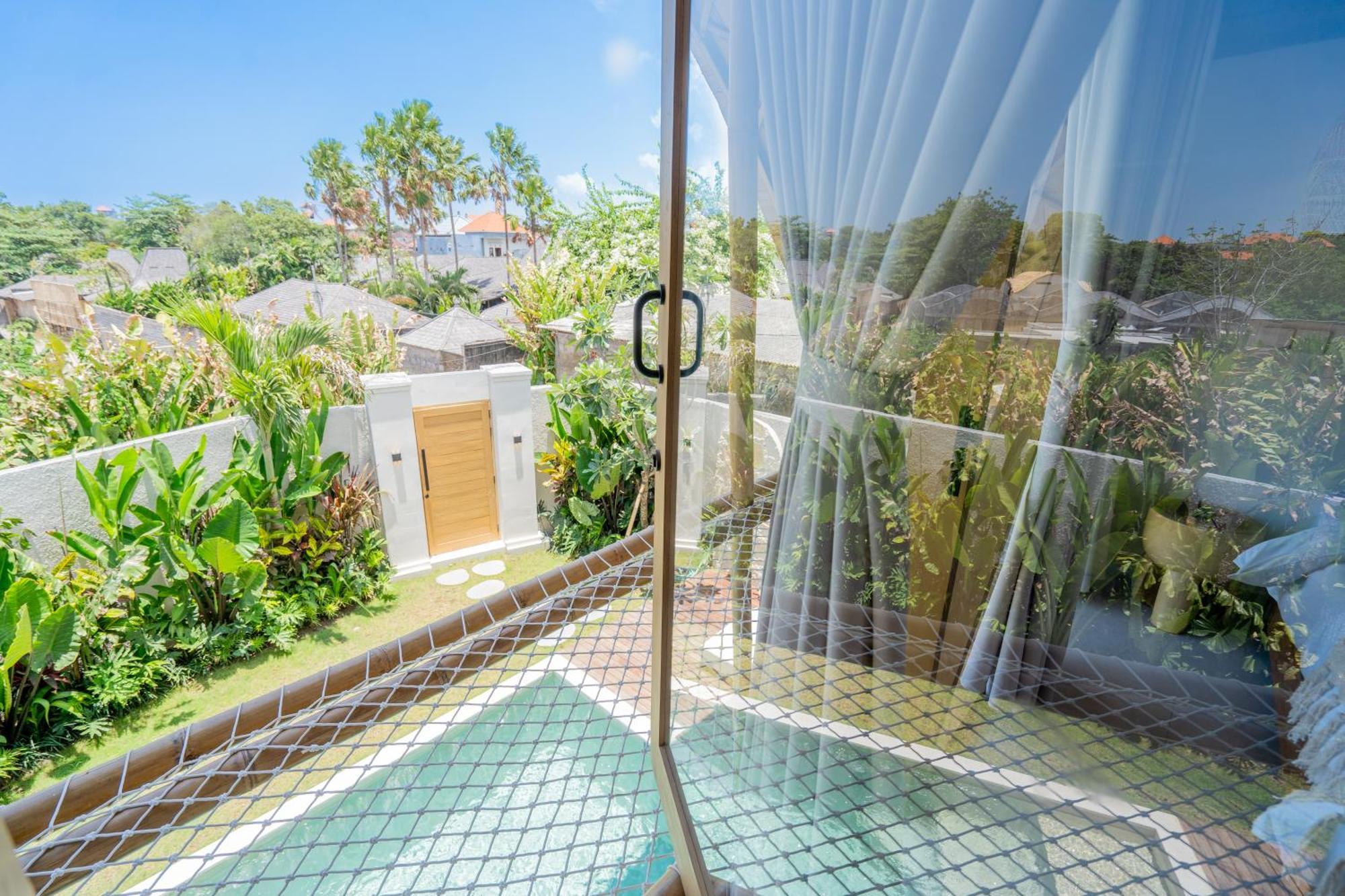 Villa Sunset Bamboo - 3Br Villa In Kerobokan المظهر الخارجي الصورة
