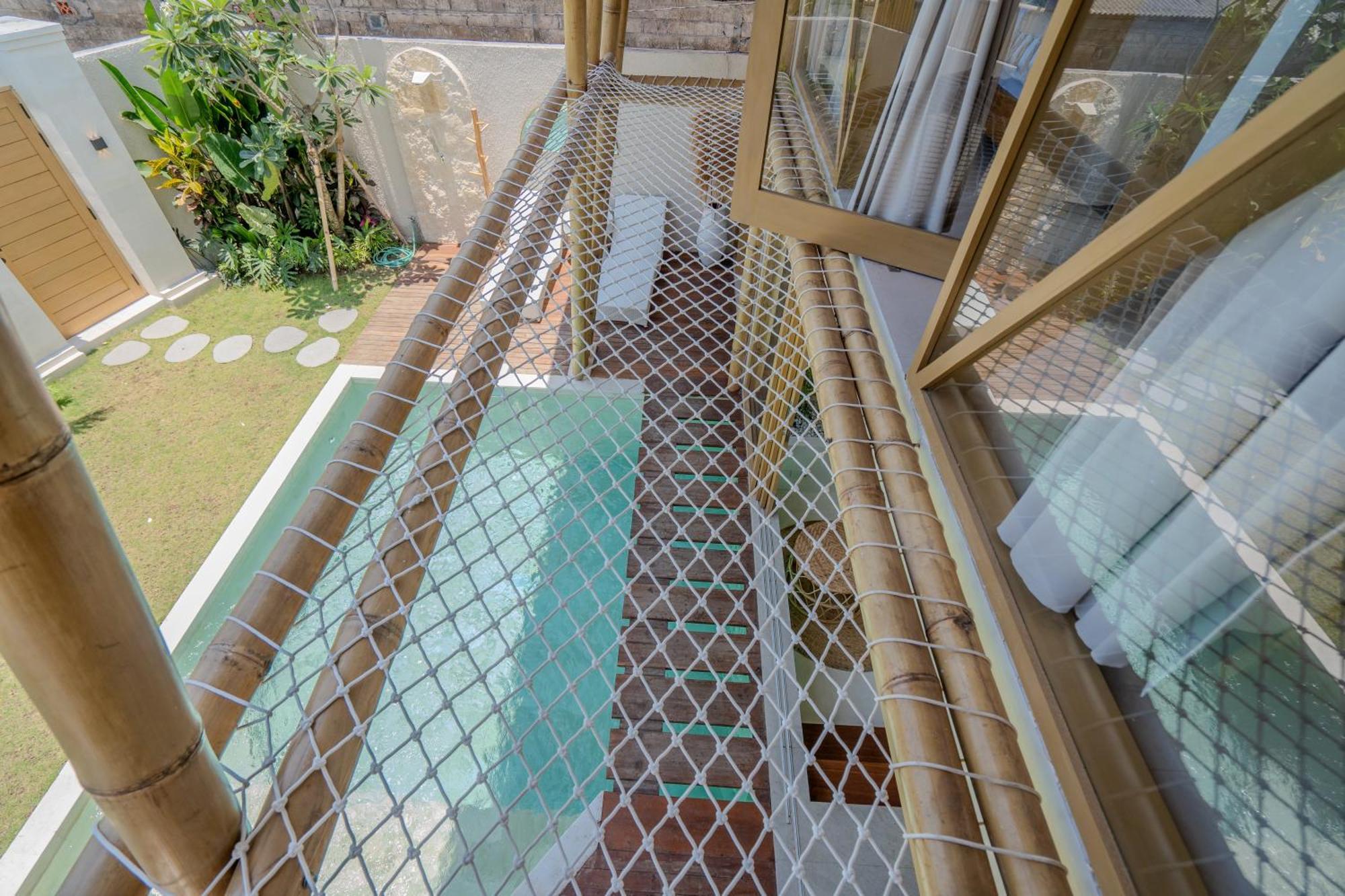 Villa Sunset Bamboo - 3Br Villa In Kerobokan المظهر الخارجي الصورة