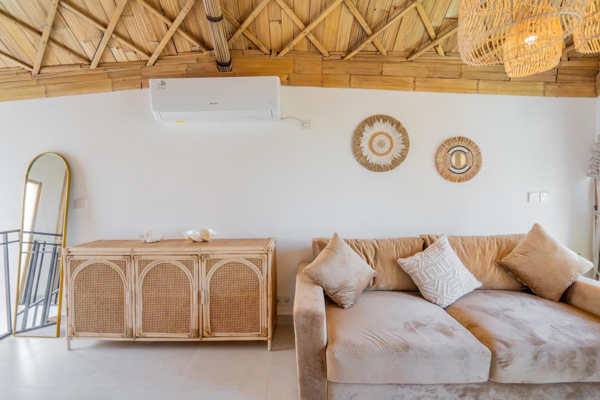 Villa Sunset Bamboo - 3Br Villa In Kerobokan المظهر الخارجي الصورة