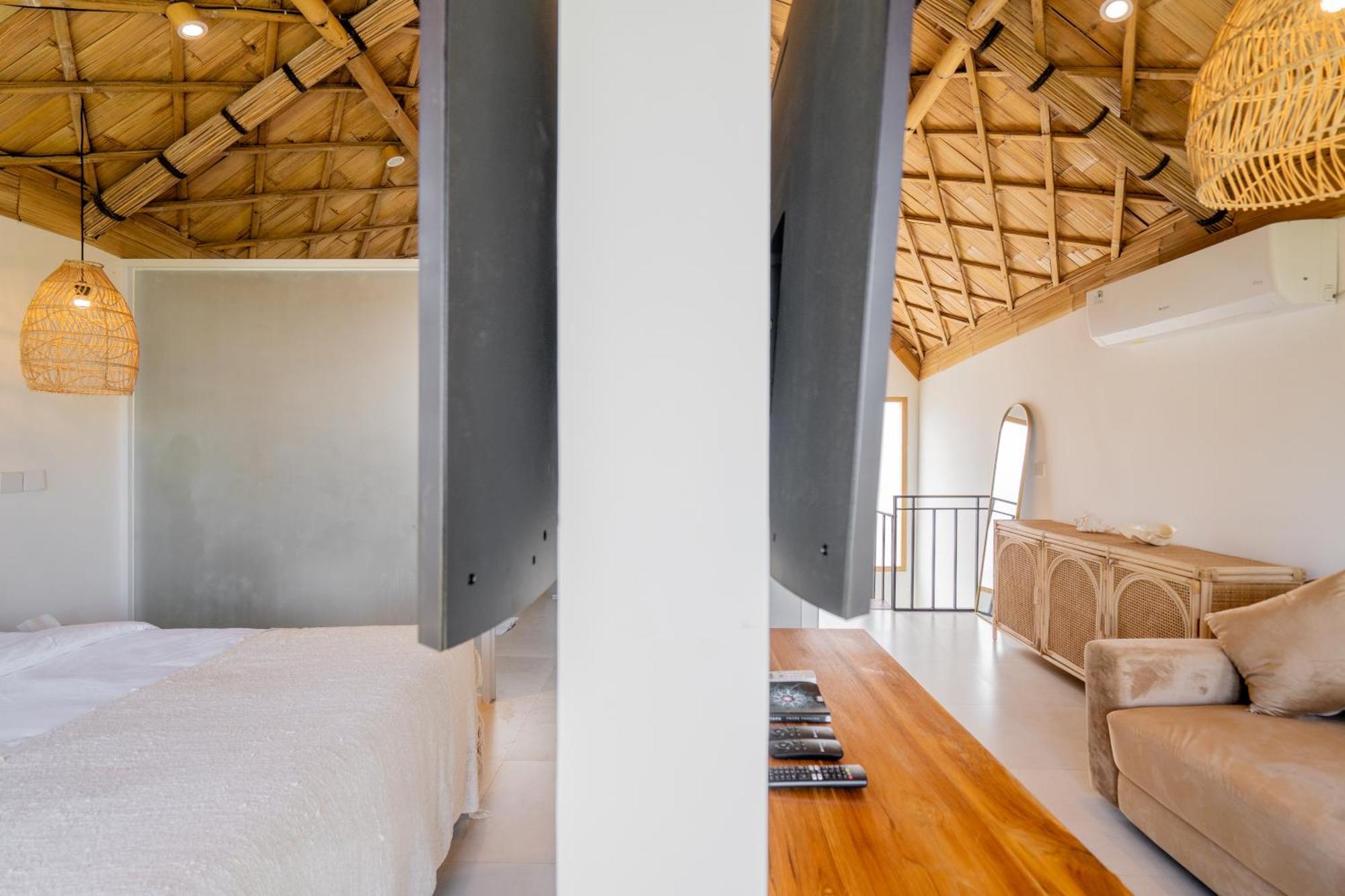 Villa Sunset Bamboo - 3Br Villa In Kerobokan المظهر الخارجي الصورة
